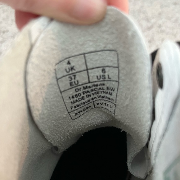 DR. MARTENS WHITE PASCAL BOOTS - Picture 6 of 8